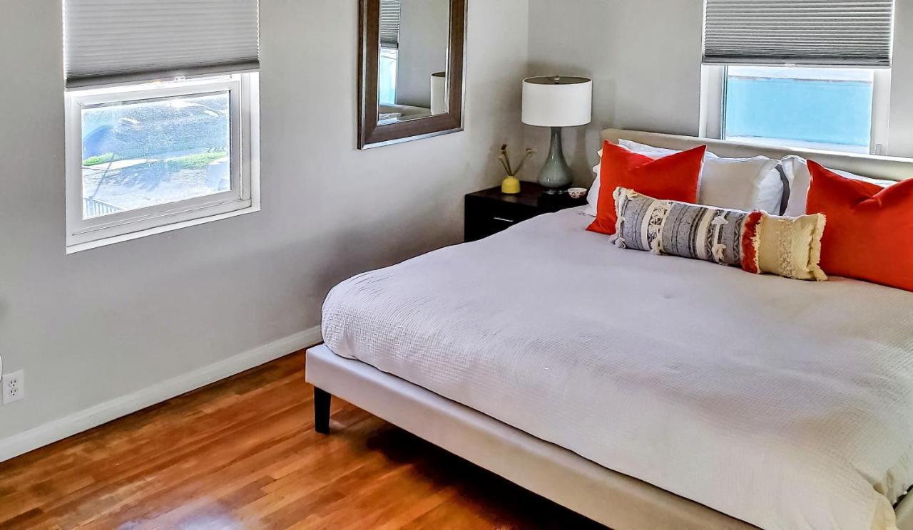 Private, Spacious With Sunny Patio *